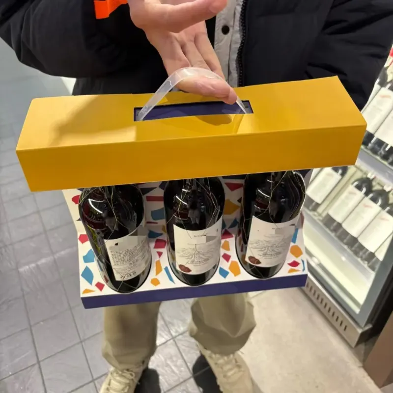 Zakaj Zemeijina nova darilna škatla za vino dosega nizke stroške in veliko privlačnost kupcev?