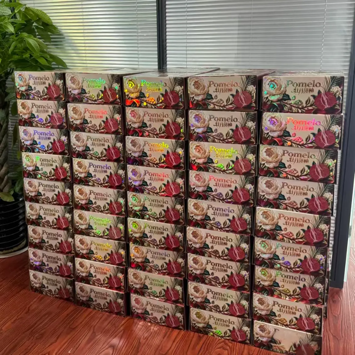 ZMJ Packaging počasti predanost ekipe s festivalsko toplino